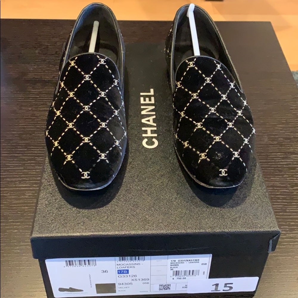 Velvet Chanel Shoes (size 6/36).